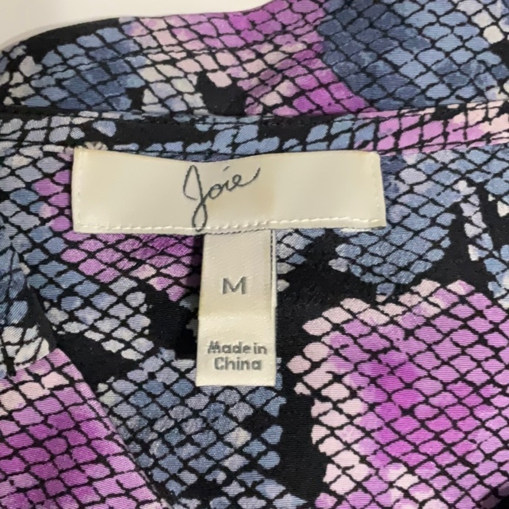 542- Joie NWOT Blue & Purple Zahira Floral Silk Top, Size Medium - Picture 4 of 6